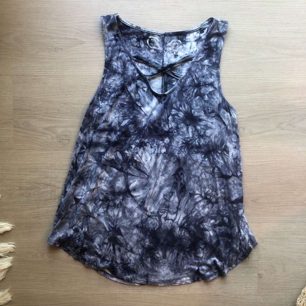 Woman’s Maurices Blue and White TieDye Tank Top